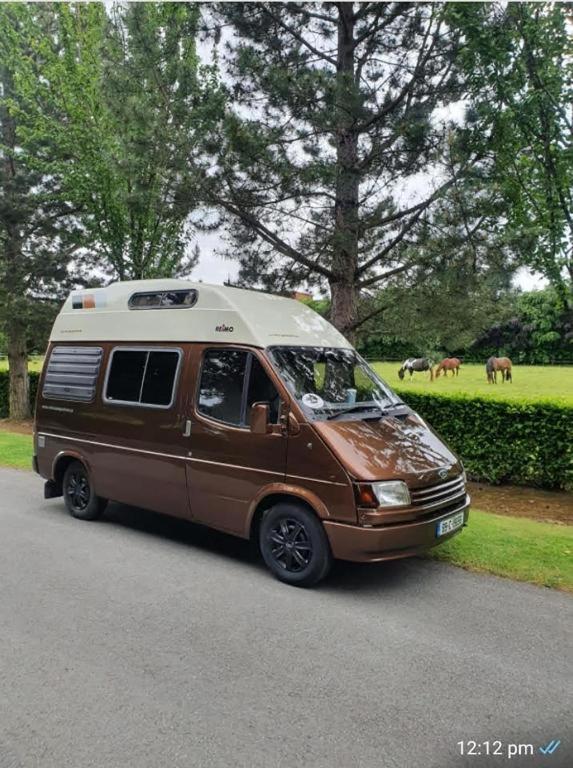 Retro Camper Hire Ltd Campervan Hire Company "Travel Throughout Ireland " Dublin Exterior foto